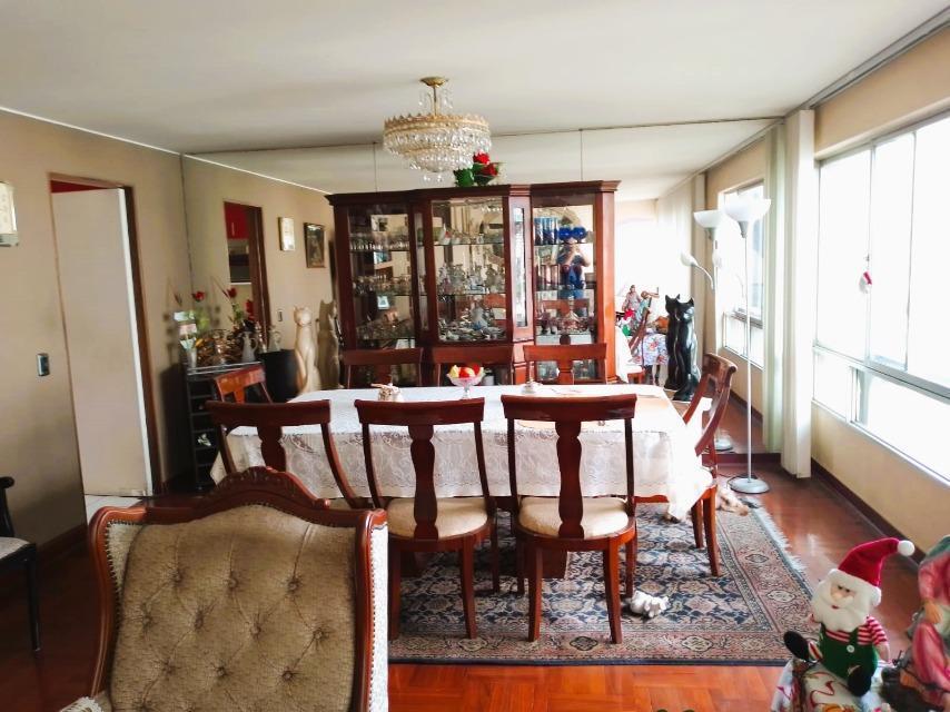 Vendo Lindo Departamento Flat en Avenida Arequipa N 4, Piso 9, Miraflores