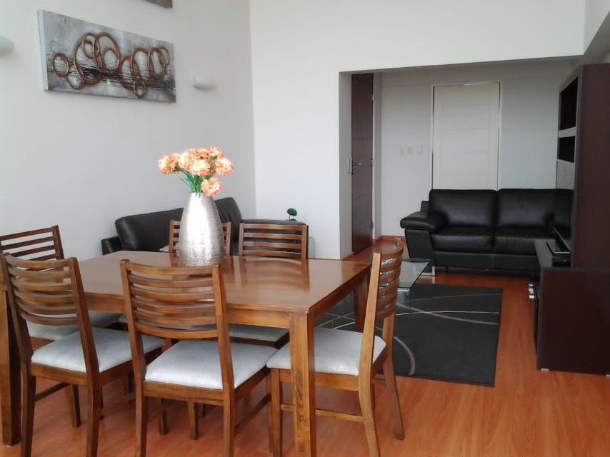 Vendo Lindo Departamento Flat en Calle Paseo de La República N 57xx, Piso 14, Miraflores