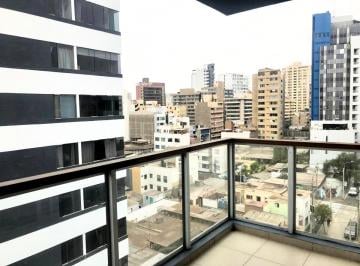 Venta de Amplio Duplex de 200 m² en Miraflores