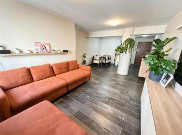 Venta de Departamento Remodelado en Miraflores