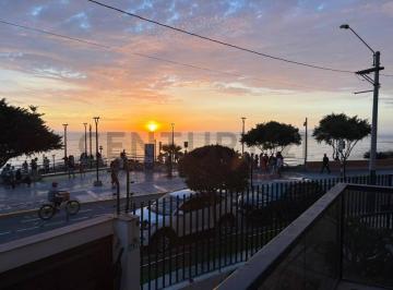 ¡Dúplex Exclusivo Frente Al Mar en Miraflores – Primer Piso Elevado