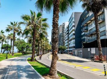 Venta de Departamento de 2 Dormitorios | Vista Lateral Al Mar - Miraflores |77 m²