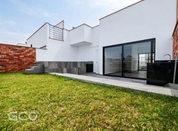 Penthouse de 196 m² con Amplia Terraza y Jardines en Miraflores