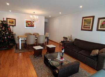Vendo Departamento en Santa Cruz de 3 Domitorios con Amplia Terraza