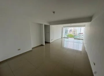 Vendo Amplio Departamento de 3 Dormitorios en El Corazón de Miraflores