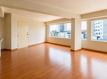 Departamento en venta en Miraflores - 140 m², 3 dormitorios