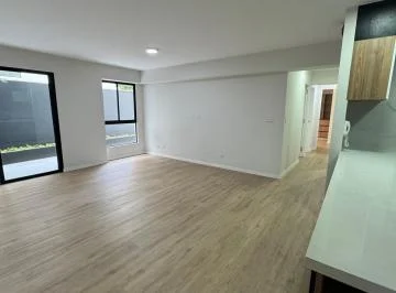 Venta Hermoso Departamento 3 Dorm. Miraflores Ubicado en Calle Enrique Palacios