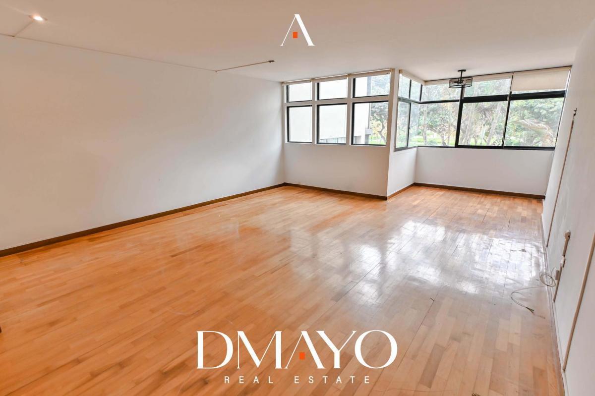 Amplio Departamento en Miraflores con Vista Directa Al Parque
