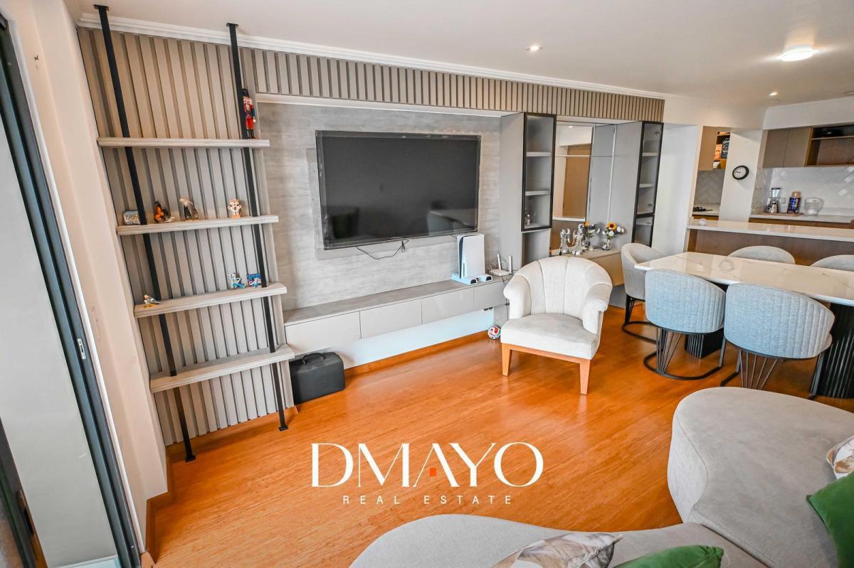 Departamento de 3 Dorm | Vista a Calle | Excelente Ubicación | Semi Nuevo