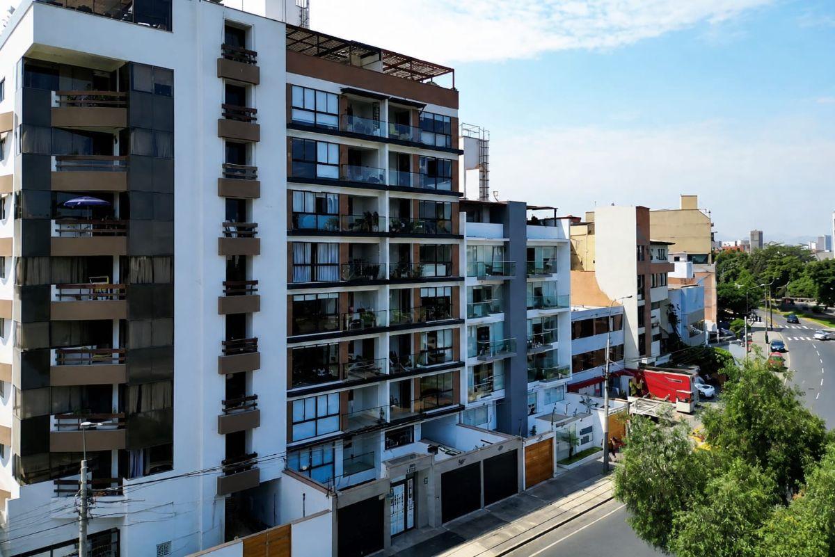 Departamento en Venta Frente a Parque – San Borja