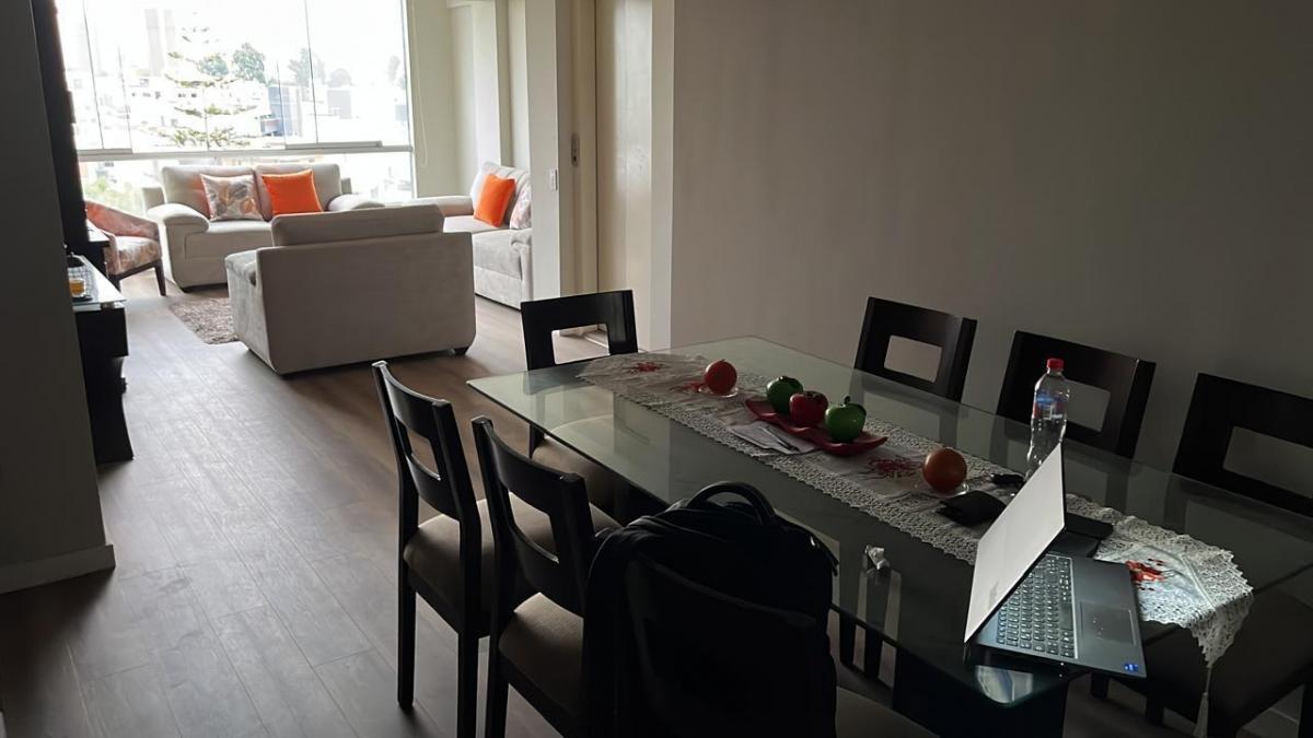 Se Vende Lindo Departamento con Balcón en Corpac San Borja Limite con San Isidro