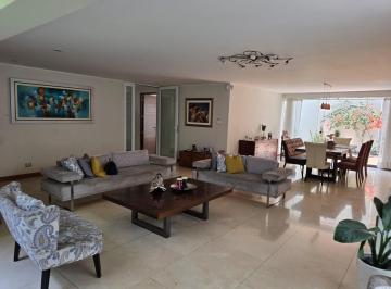 Amplio Flat con Terraza y Parrilla en Chacarilla de San Borja – 3 Dormitorios | 2 Cocheras