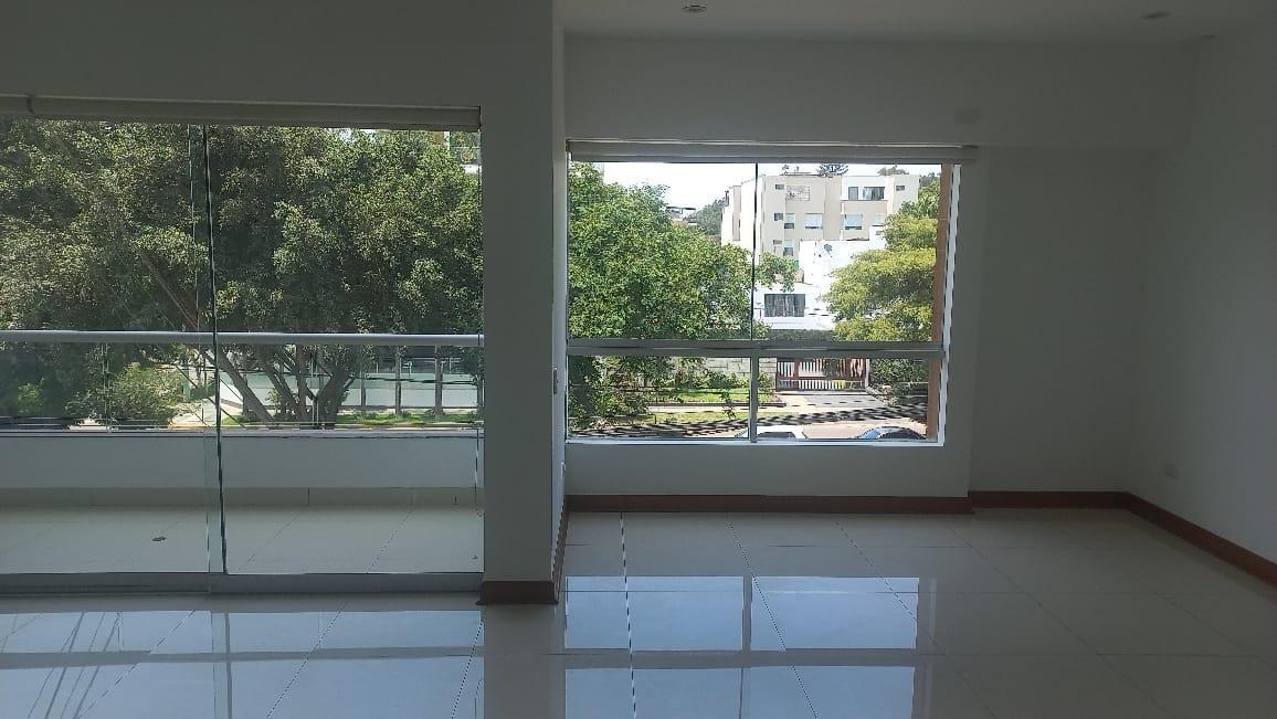 Vendo Precioso Departamento en El Pinar en San Borja