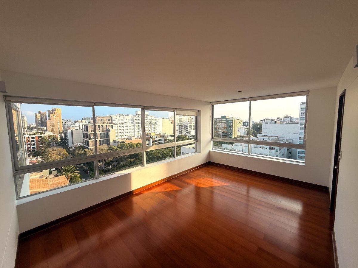Departamento en venta en San Isidro - 150 m², 3 dormitorios