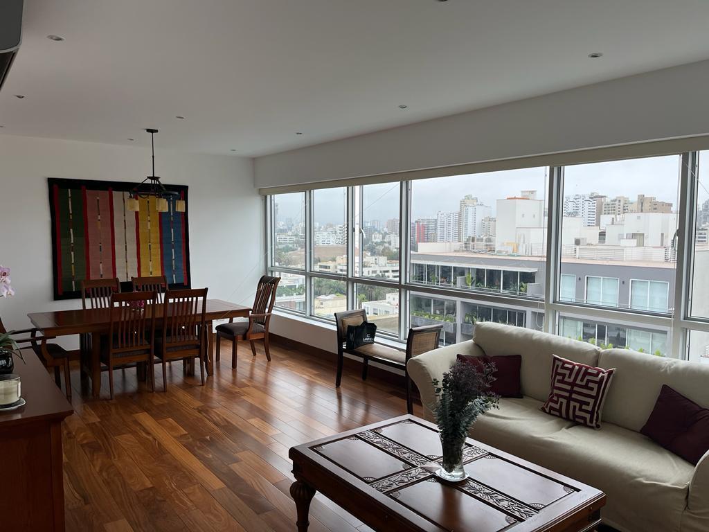 Vendo Fino Pent - House con Piscina Privada en Av. Jorge Basadre