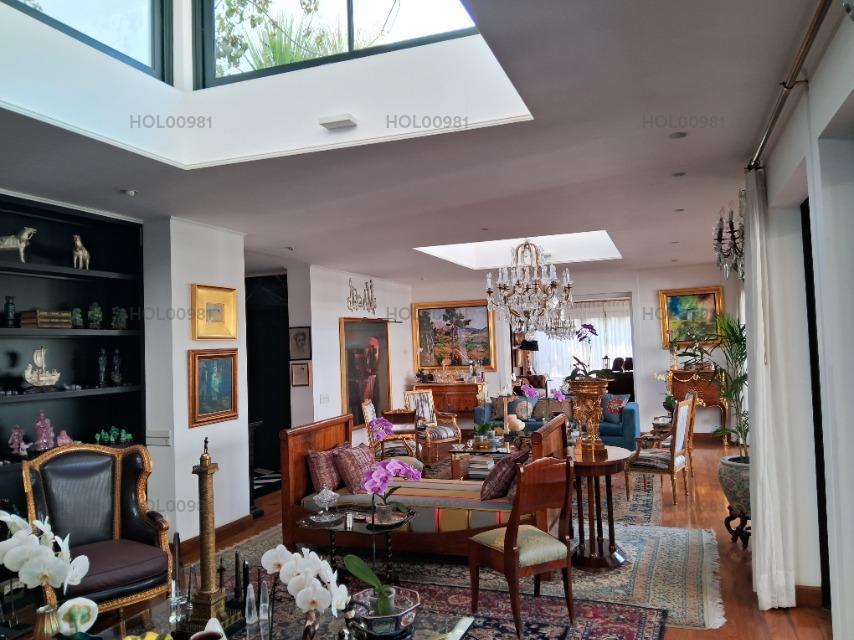 Vendo Lindo Departamento Duplex en Calle Los Cedros N 7, Piso 4 Urb. Golf, San Isidro.
