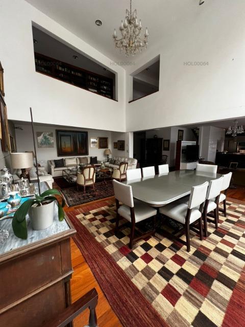 Vendo Lindo Departamento Duplex en Calle Valle Riestra N 19x, Piso 1, San Isidro.