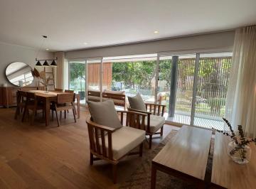Excelente Inversión en Venta en San Isidro a Pasos del Olivar, Calle Tranquila
