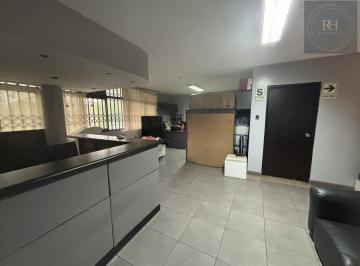 Departamento en venta en San Isidro - 160 m², 3 dormitorios