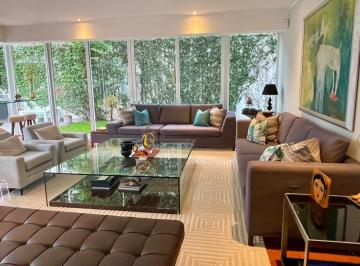 Exclusivo Departamento con Jardín y Terraza de 150 m² en San Isidro