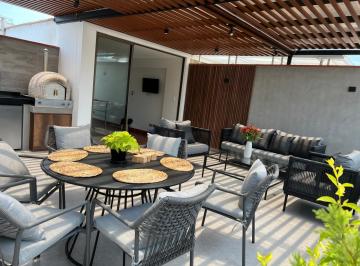 Vendo Hermoso y Amplio Duplex con Cochera Doble en San Isidro