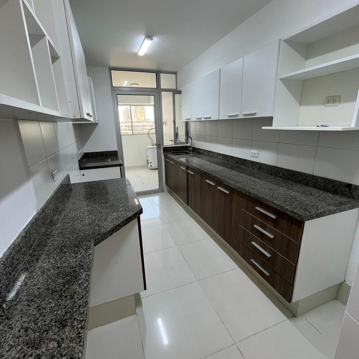 Departamento en venta en San Isidro - 134 m², 3 dormitorios
