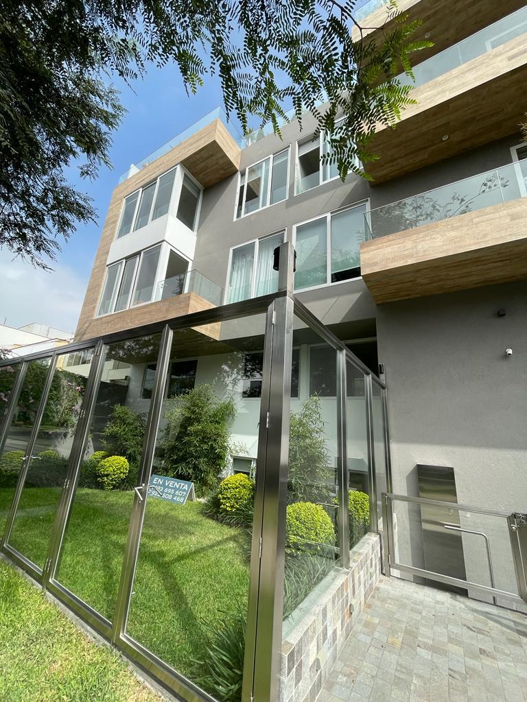 Vendo Precioso Flat de 3 Dorm en San Isidro
