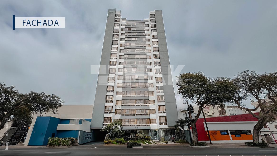 ¡Departamento con Vista Panorámica en Zona Residencial de San Isidro!