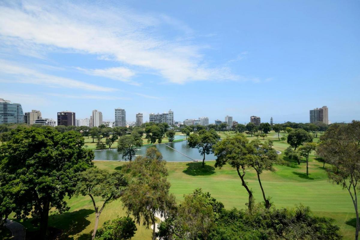 Departamento de Lujo de 200 m² Frente Al Golf, San Isidro - Arq. Fort Brescia