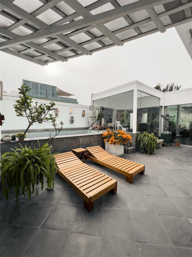 Vendo/alquilo Penthouse de 380 m², Fondo a Parque, San Isidro - Arq. Mario Lara