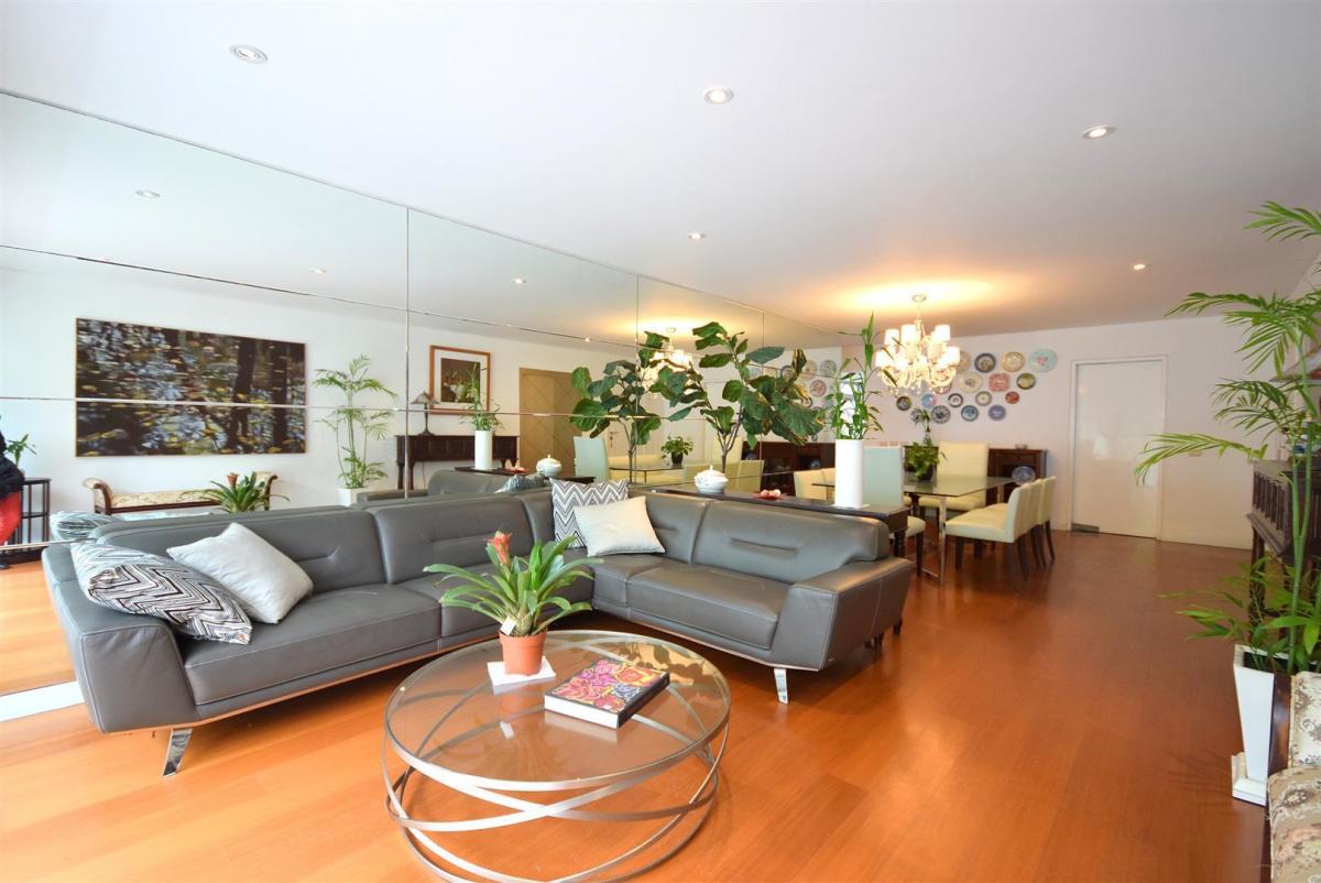 Vendo / Alquilo Impecable Flat Frente Al Parque Belen, San Isidro.