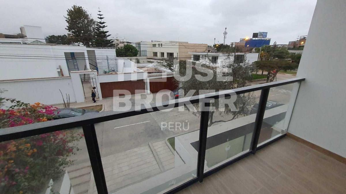 3 Dorm. 288 m² de Estreno - 3er Piso Hasta con 2 Cocheras