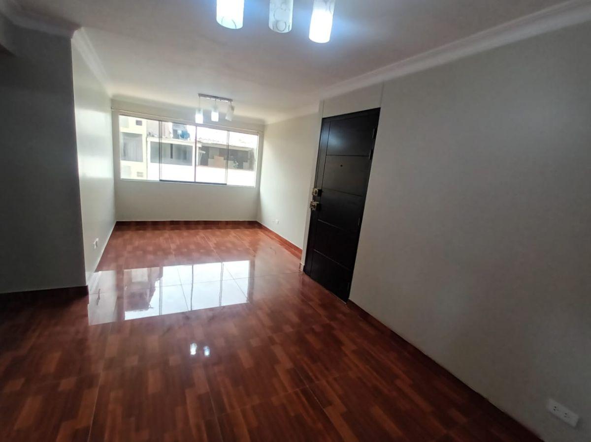 ¡Gran Oportunidad en San Juan de Lurigancho! Vendo Amplio Departamento de 70.48 m²