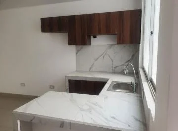 Vendo Funcional Mini Depa Lof en 1er Piso. Villa Jardin San Luis