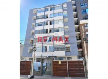 1180031 - Venta de Departamento en Avenida Principal, Ubicación Privilegiada y Alta Demanda