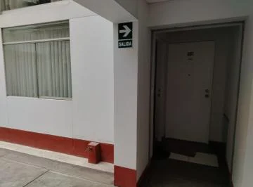 Venta de Departamento Primer Piso en San Miguel