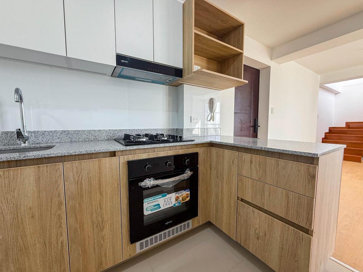 Se Vende Departamento Duplex en San Miguel