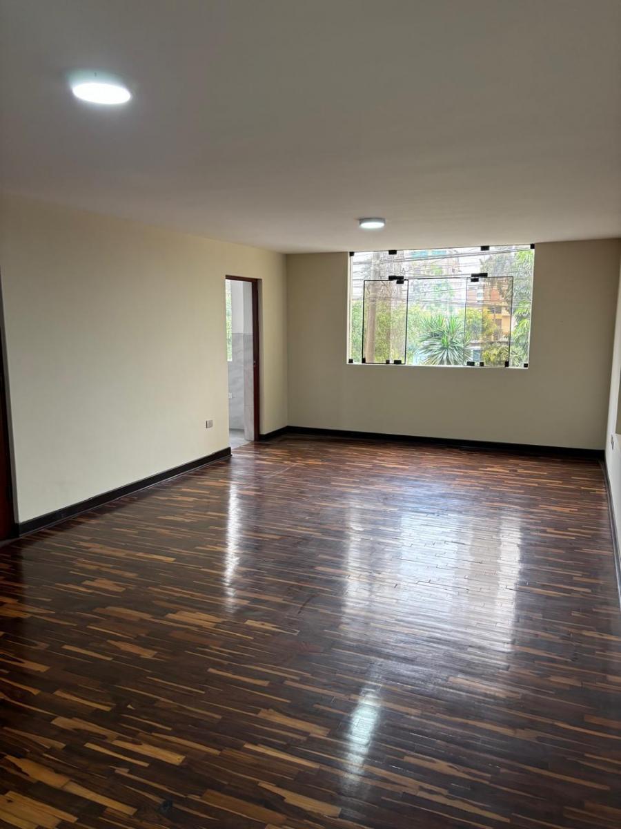 Venta de Departamento en Los Petirrojos – Frente Al Parque Quiñones