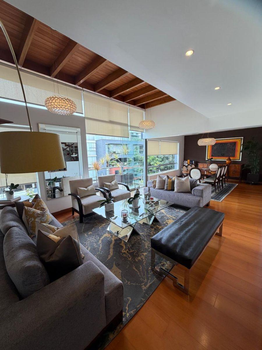 Departamento en venta en Santiago de Surco - 287 m², 3 dormitorios