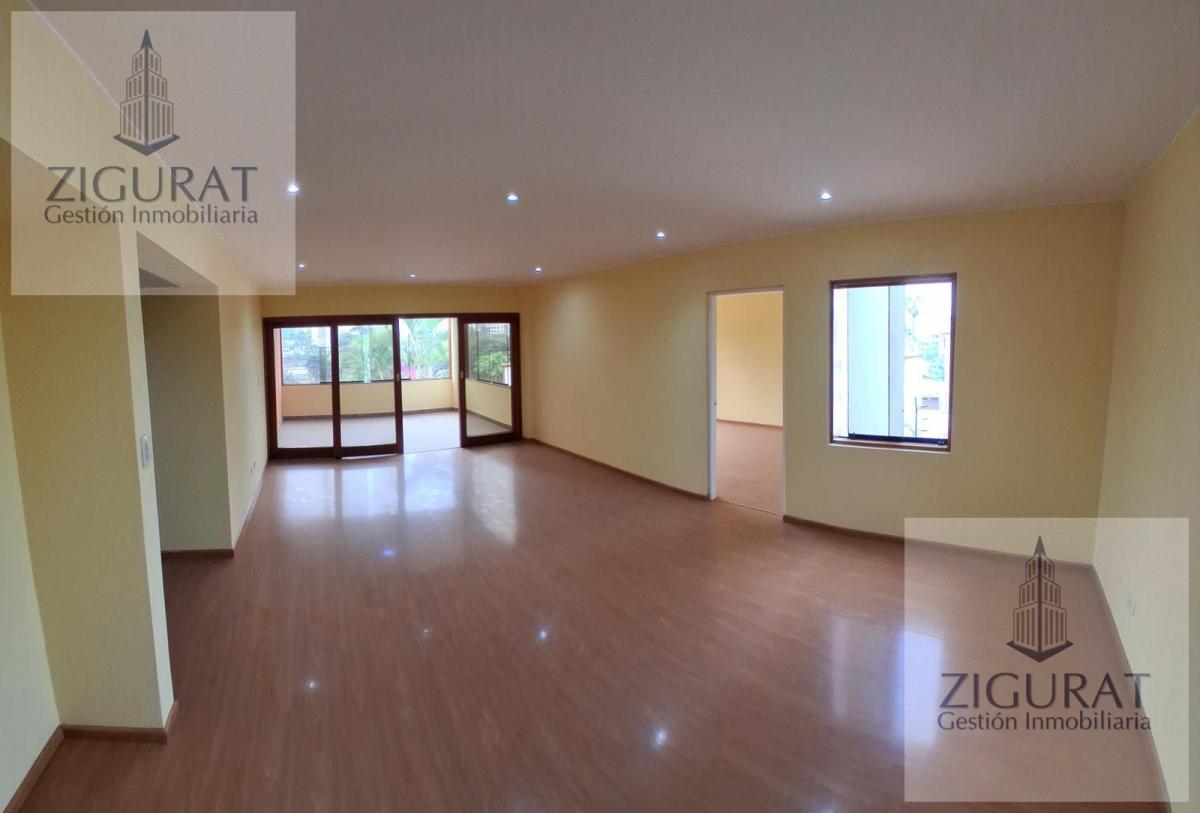 Departamento en venta en Santiago de Surco - 198 m², 3 dormitorios
