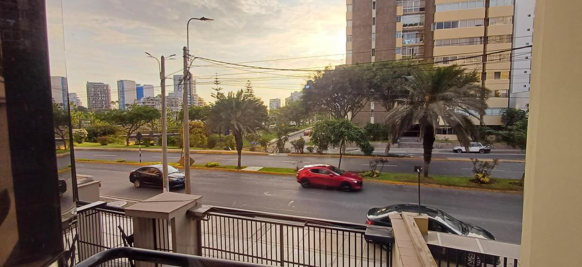 Vendo Departamento 3 Habitaciones Cerca a Tottus de La Av. Proceres en Surco