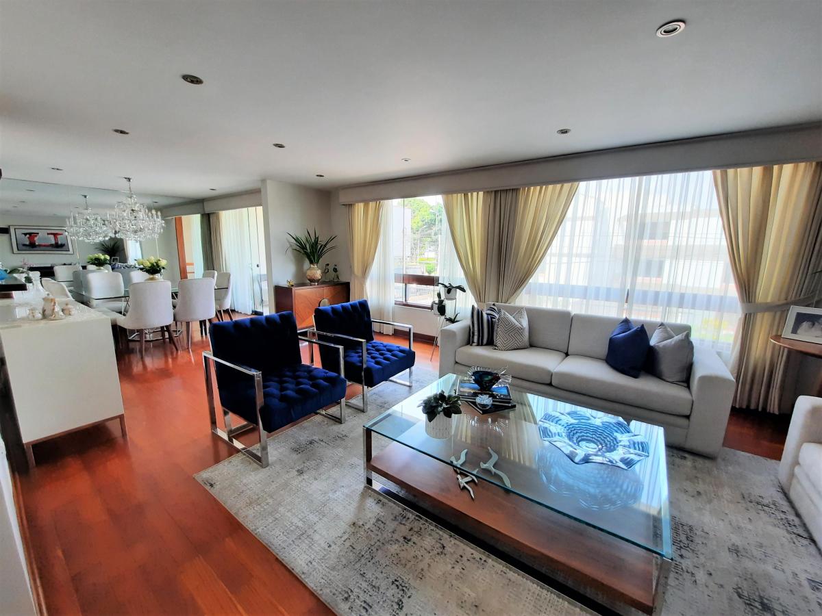 Departamento en venta en Santiago de Surco - 186 m², 3 dormitorios