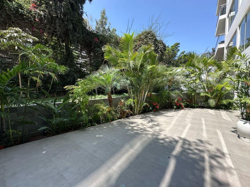 Vendo Lindo Departamento en Avenida Circunvalación Golf Los Incas N 6, Piso 1, Surco