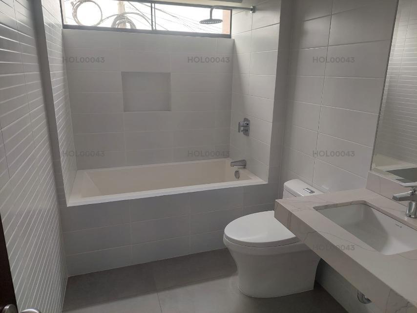 Vendo Lindo Departamento Flat en Jirón Casuarinas Baja N 1, Piso 303, Urb. Casuarinas Baja, Surco