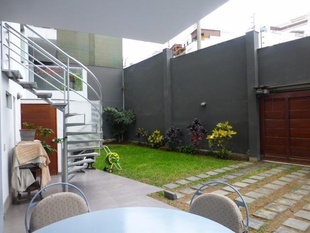 Vendo Bello Departamento en Calle Bellavista N 30x, Piso 2, Urb. Casuarinas, Surco