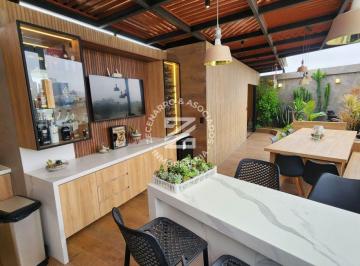 Vendemos Triplex de 267 m² de Área Ocupada con Amplia y Hermosa Terraza Social en Surco