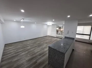 Venta Departamento en Chacarilla con Balcón No Se Paga Alcabala