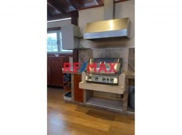 Hermoso Dúplex en Surco 420 m² Urb. Chacarilla Frente Al Parque Miro Quesada