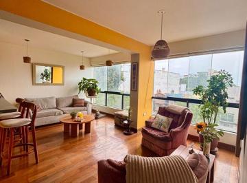 Cómodo y Funcional Duplex en Surco.