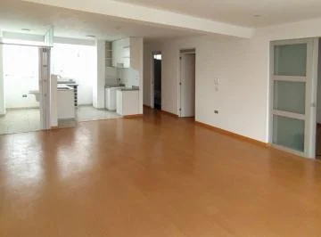 Ab - 1558 - Ocasión – Se Vende Estupendo Flat en Surco Viejo
